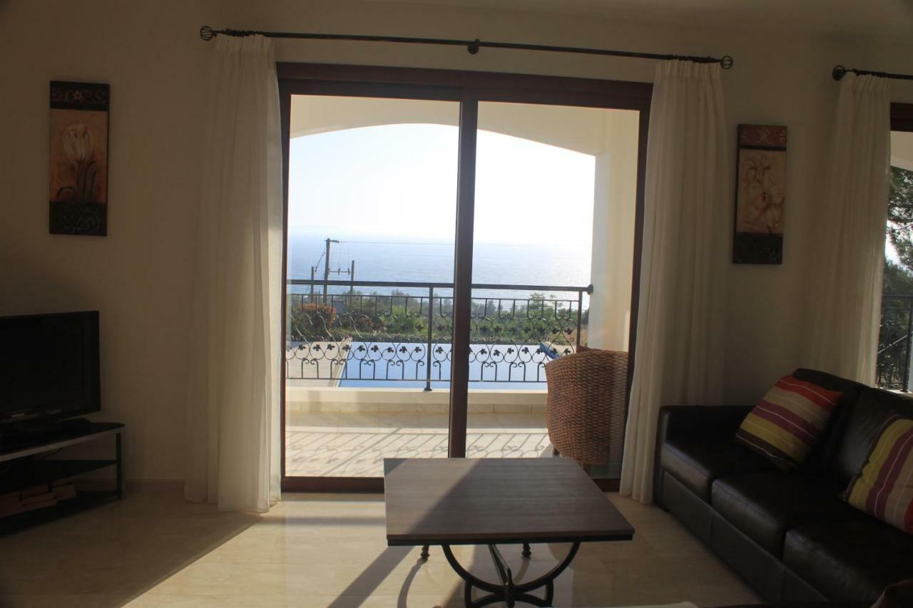 Martika Luxury Villa Agia Marina  외부 사진