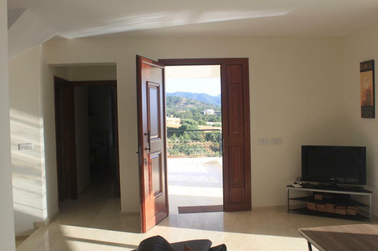 Martika Luxury Villa Agia Marina  외부 사진